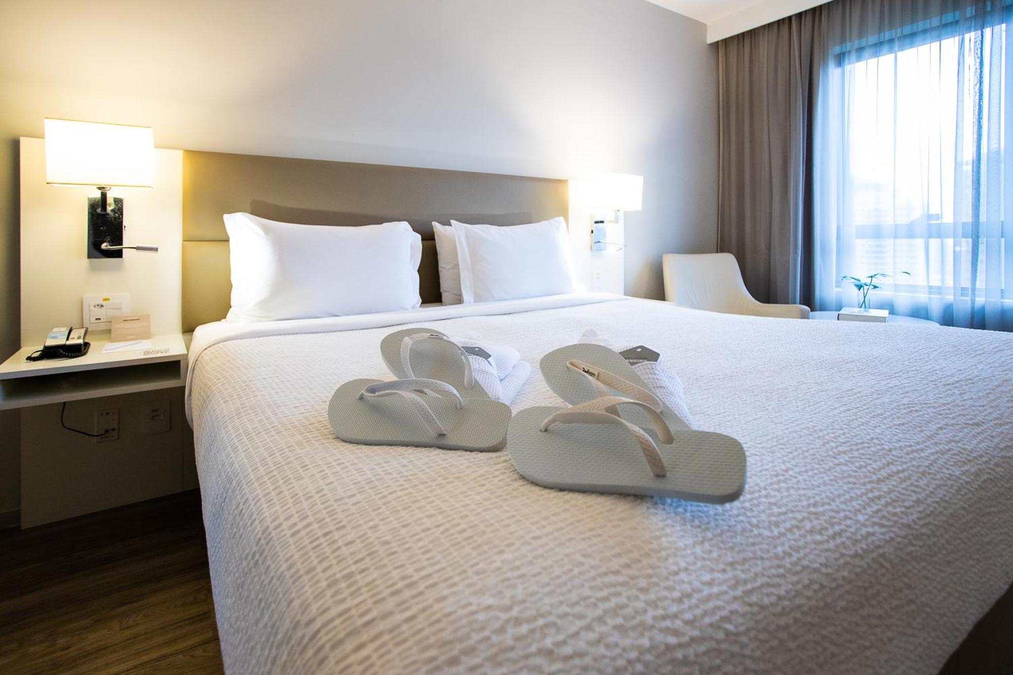 Radisson Rio De Janeiro Barra Ξενοδοχείο Δωμάτιο φωτογραφία A room at the Hilton Garden Inn in San Francisco