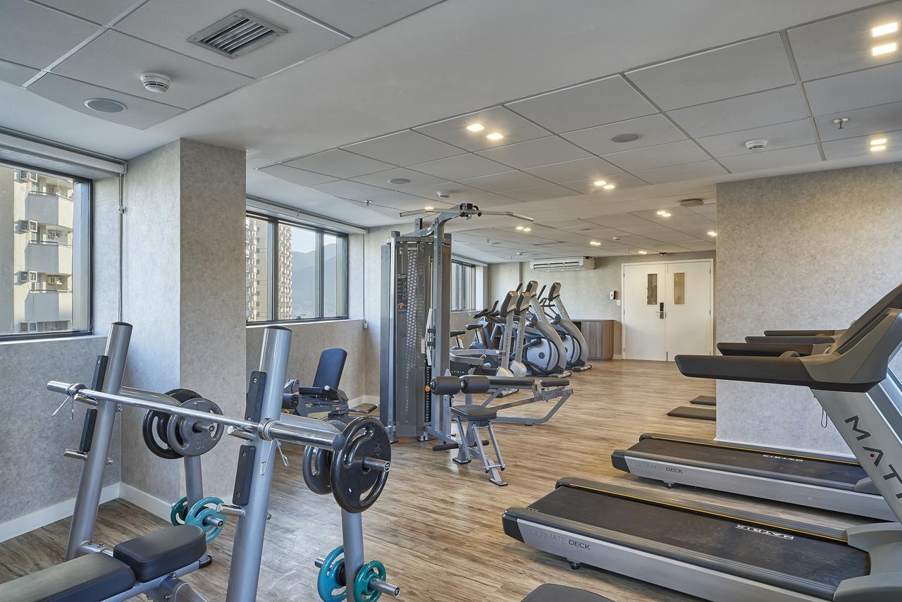 Radisson Rio De Janeiro Barra Ξενοδοχείο Εξωτερικό φωτογραφία The gym at the 100 North Main Street building